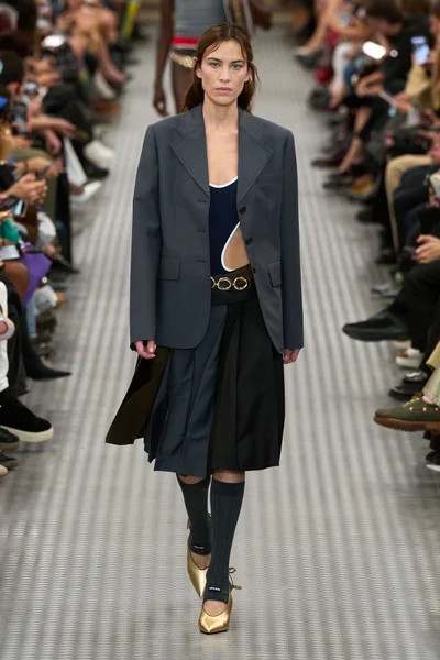 Look 23